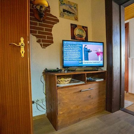 Godewind Haus Wattwurm Apartment Busum Exterior photo