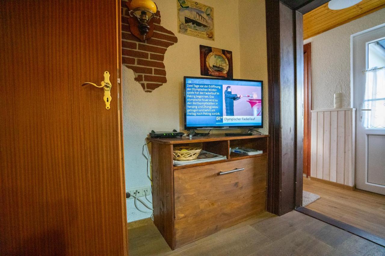 Godewind Haus Wattwurm Apartment Busum Exterior photo